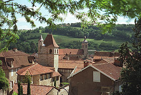 Figeac: Ville médiévale fondée vers 830 autour de son abbaye bénédictine, Figeac devient au XIIIe siècle une ville florissante. Figeac: Ville médiévale fondée vers 830 autour de son abbaye bénédictine, Figeac devient au XIIIe siècle une ville florissante.