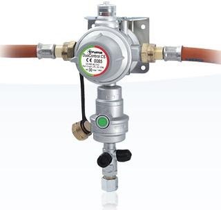 Roulez gaz ouvert: La norme européenne permet de rouler avec le gaz ouvert.